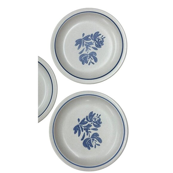 VTG Pfaltzgraff Yorktowne Stoneware Side Plates 7" Blue Flowers READ Set of 3 - Picture 3 of 7